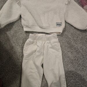 DKNY Kids Cream Joggers Set Size 3T